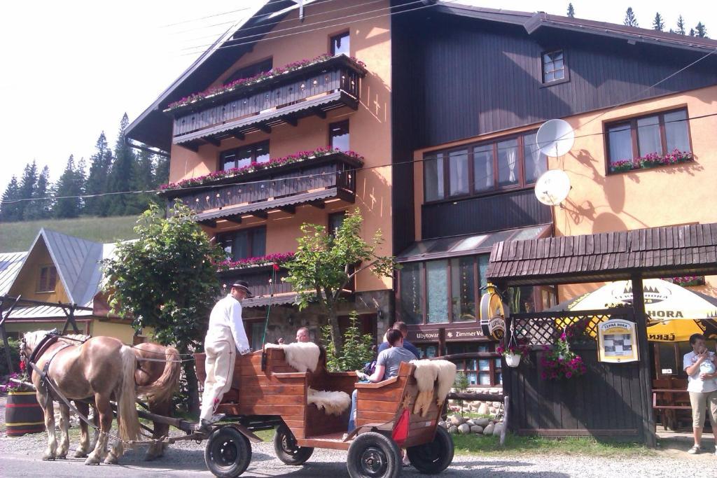 Hotel Goralturist Ždiar Exterior foto